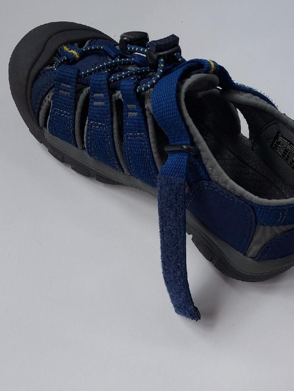 Keen Kids Size 2 Bumpertoe Sandals - Picture 5 of 7